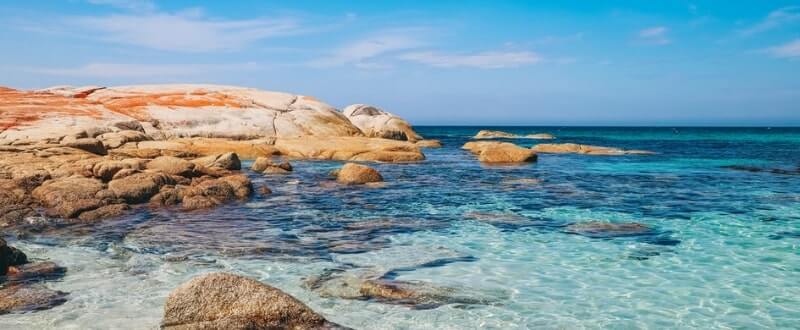 beautiful sea and rocks